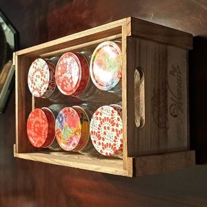 Pioneer woman 6 jar crate HTF